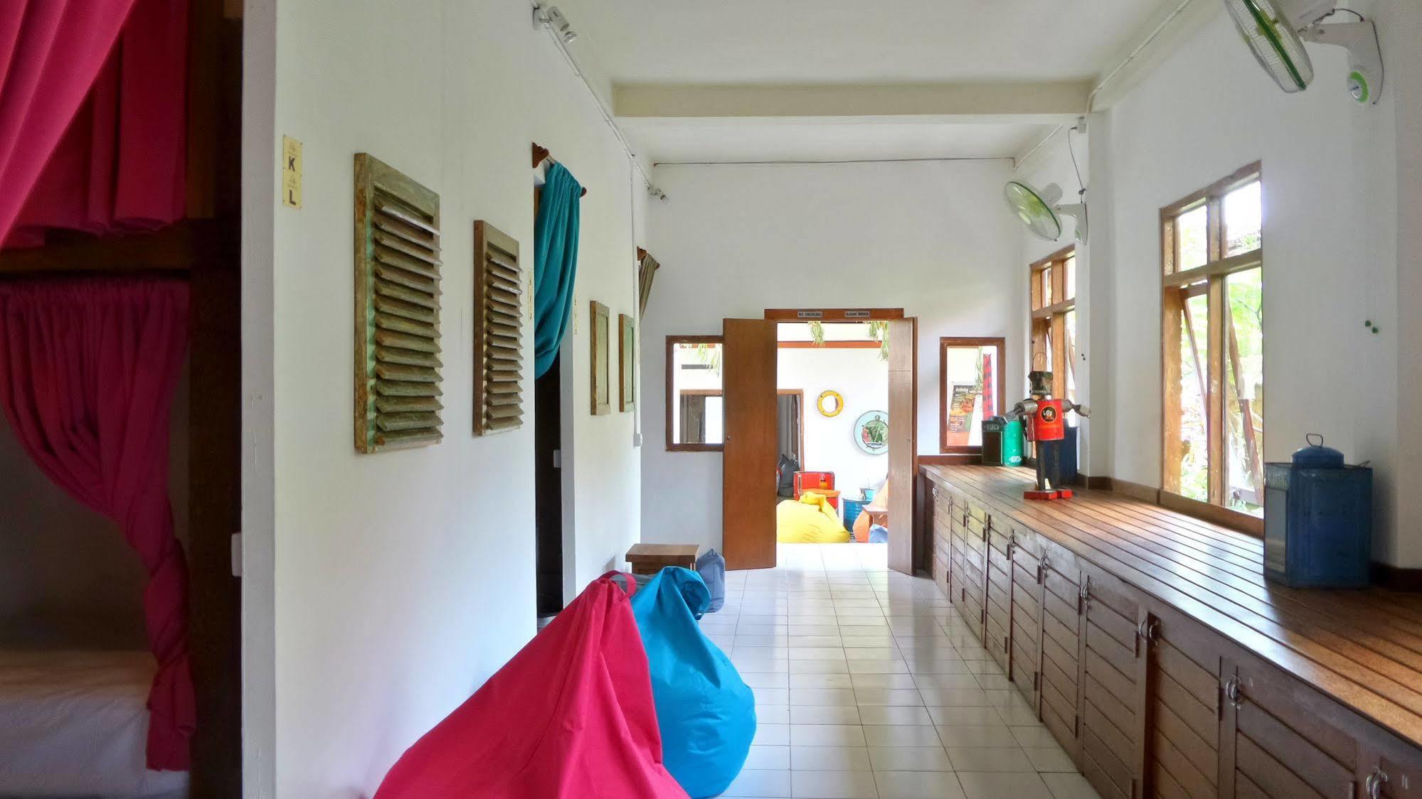 Friendly House Bali Vandrehjem Ubud Eksteriør billede