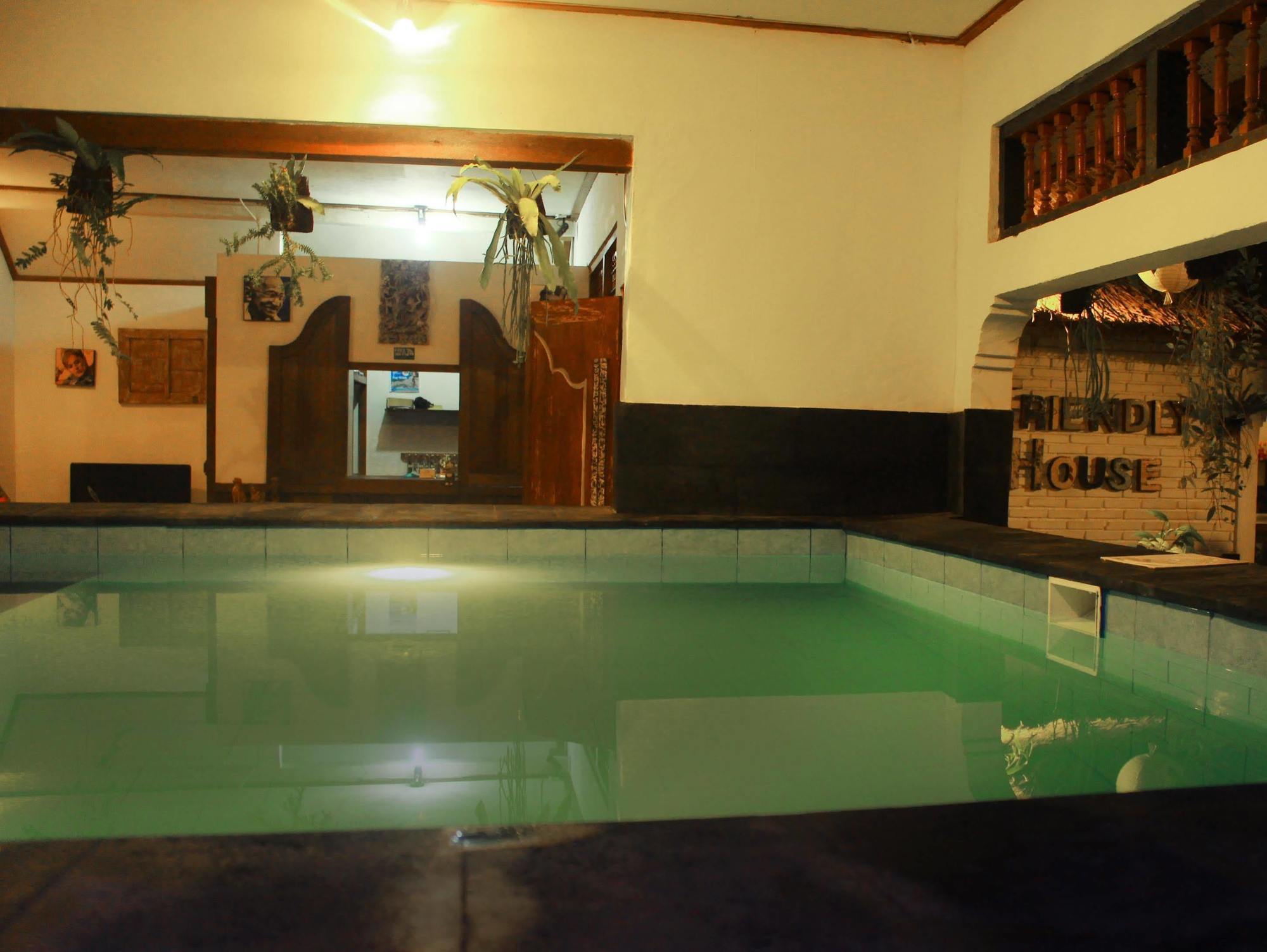 Friendly House Bali Vandrehjem Ubud Eksteriør billede
